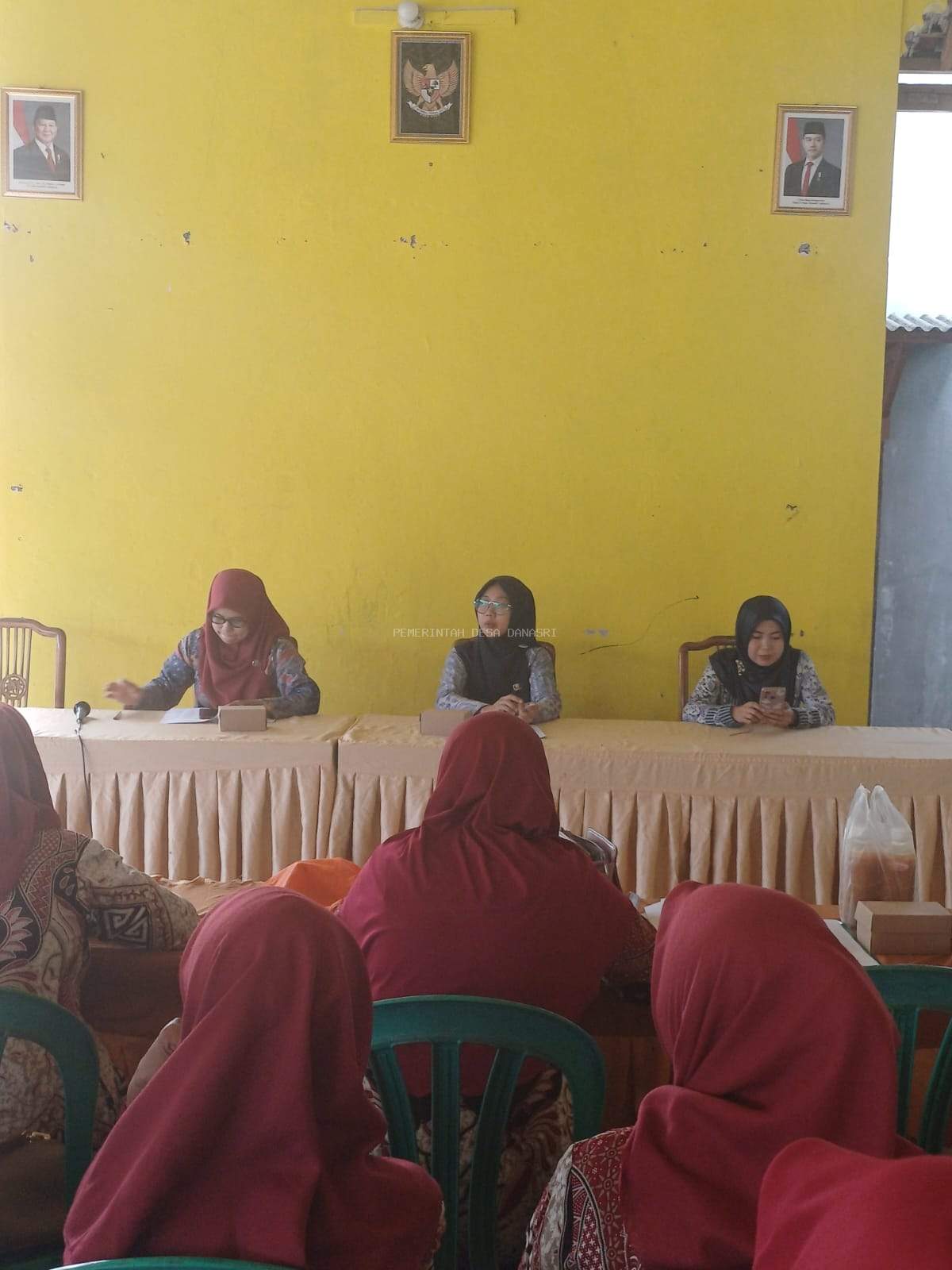 KEGIATAN MUSYAWARAH MASYARAKAT DESA ( MMD ) TAHAP 1