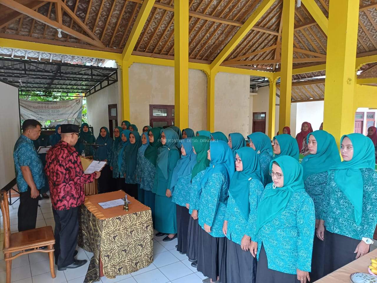 PENGUKUHAN TIM PENGGERAK PKK DESA DANASRI